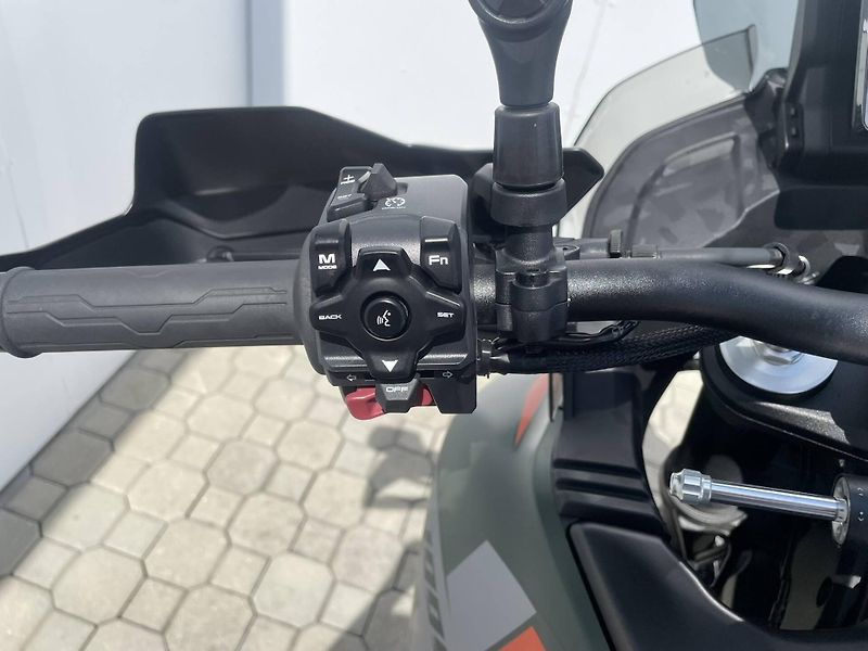 CFMOTO (2026) 1000MT-X Adventure EU5+ - fotka 12 z 13