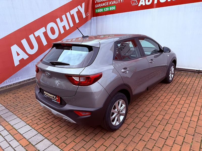 Kia Stonic 1.4 Edition 7, Serviska, 1.Maj - fotka 6 z 24