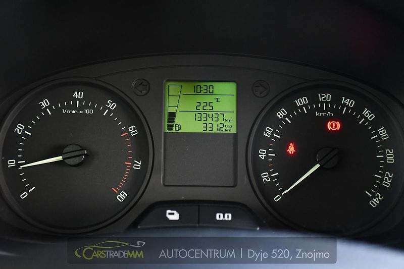 Škoda Fabia 1.2TSi 2xPNEU - fotka 30 z 45