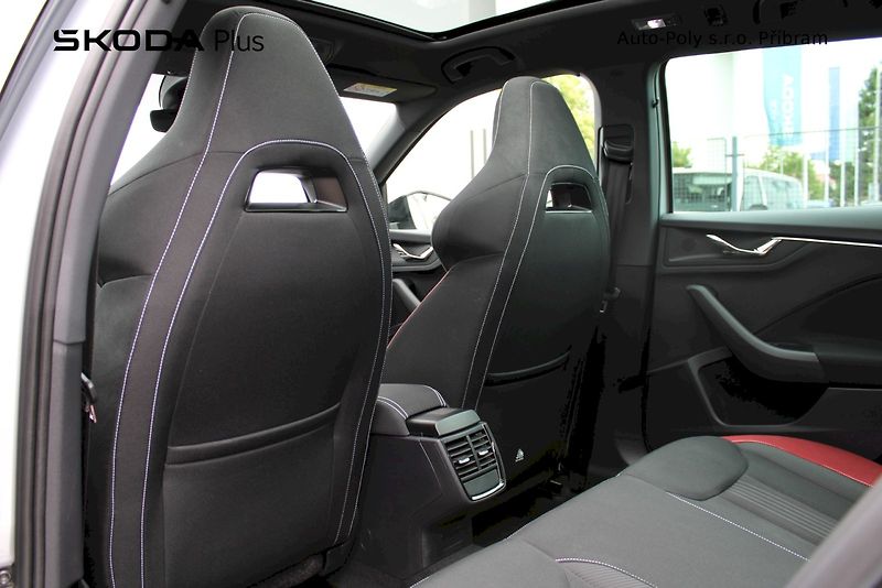 Škoda Kamiq (2023) Monte Carlo 1.5TSI / 110kW 6°M - fotka 20 z 24