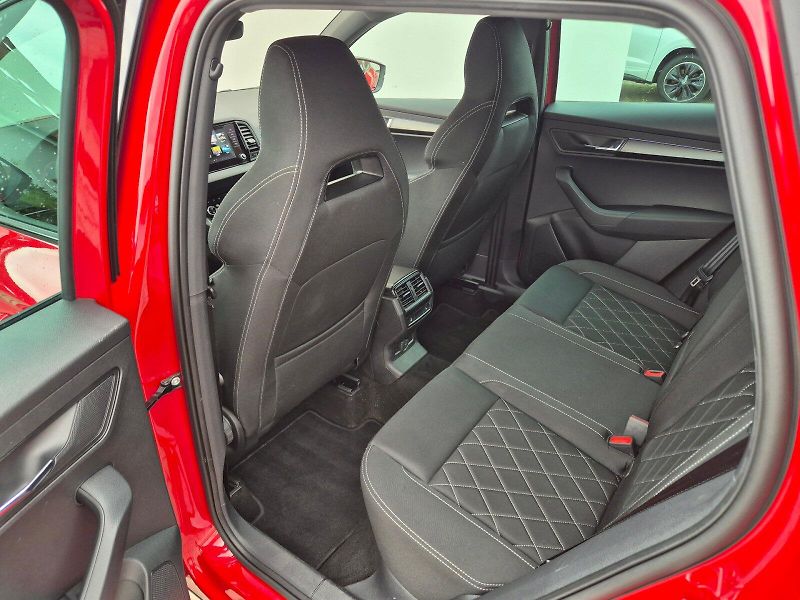 Škoda Karoq (2025) Sportline 1.5TSi 110kW 7°autom - fotka 13 z 31