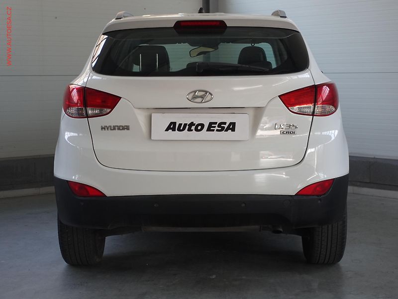 Hyundai ix35 (2012) 1.7 CRDi, AC, tempo, park - fotka 5 z 23