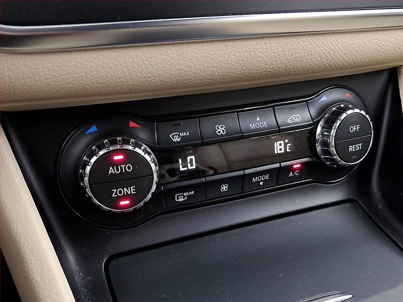 Mercedes-Benz GLA (2015) 200 CDI, 4X4, Automat, ČR - fotka 17 z 21