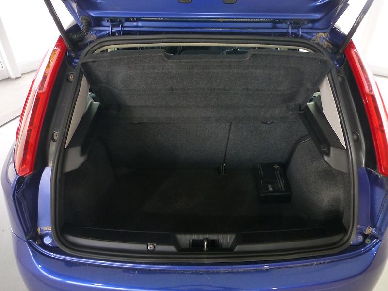 Fiat Punto (2008) 1,3JTD-KLIMATIZACE - fotka 23 z 23