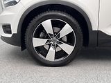 Volvo XC40 T4 AWD MOMENTUM CZ REZERVACE - náhled 34