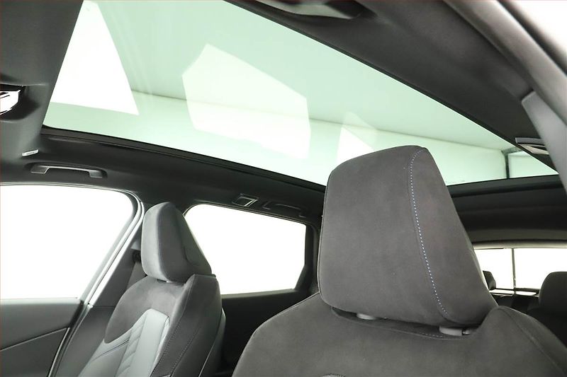 BMW X3 (2025) 20 xDrive, 360°, HUD, Tažné - fotka 13 z 31