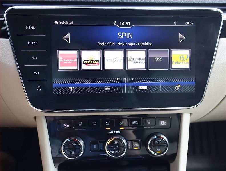 Škoda Superb (2017) Laurin&Klement 2.0 TSI - fotka 12 z 24