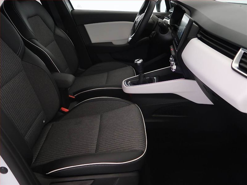 Renault Clio (2023) 1.0 TCe, ČR,1.maj, Serv.kniha - fotka 9 z 13