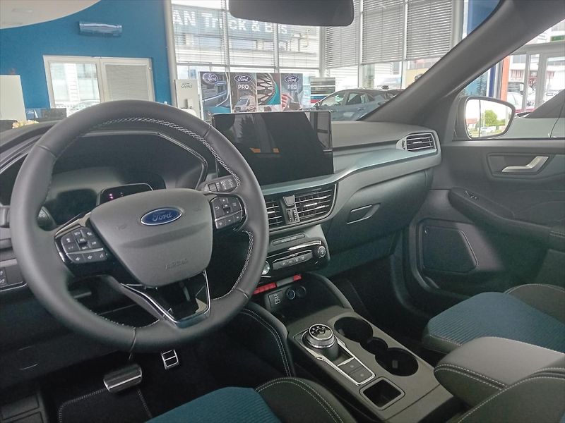 Ford Kuga (2026) 2,5 Duratec Hybrid HEV 134kW/1 - fotka 11 z 15