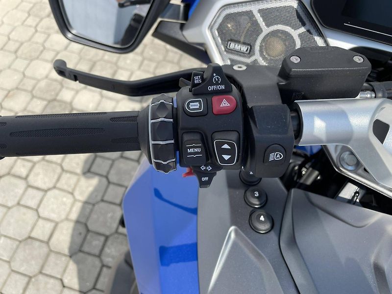 BMW (2026) R 1300 RT - fotka 16 z 17