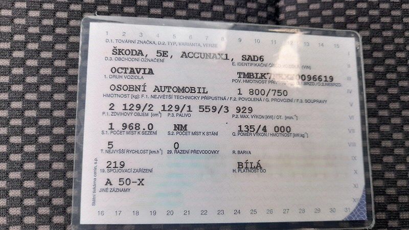 Škoda Octavia scout 4x4 DSG - fotka 44 z 44