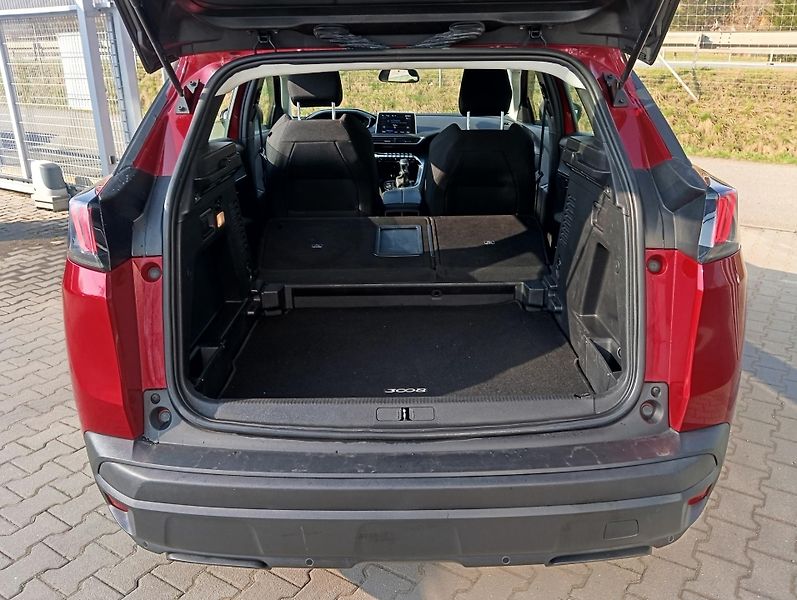 Peugeot 3008 (2021) ACTIVE PACK 1.2 130k MAN6 - fotka 9 z 16