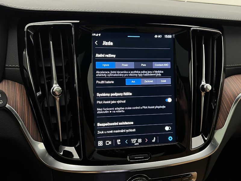 Volvo V60 T6 AWD ULTRA BRIGHT AUT - fotka 37 z 46