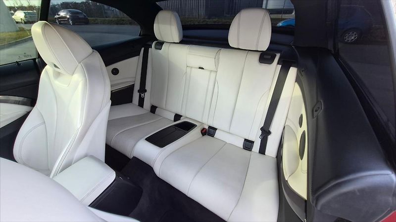 BMW M4 3,0 317 Kw Cabrio DPH REMUS - fotka 13 z 22