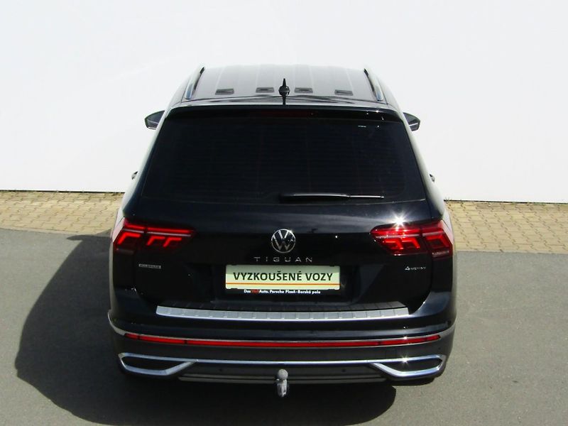 Volkswagen Tiguan Elegance 2.0 TDI 147 kW DSG 4 - fotka 12 z 30