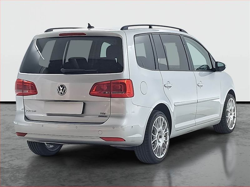 Volkswagen Touran (2014) 1.6 TDI, Automat, Xenony - fotka 5 z 16