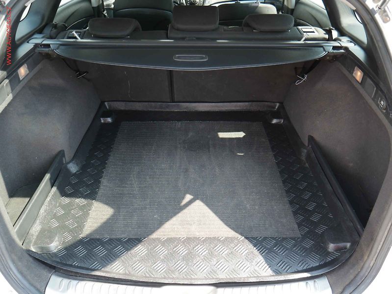 Hyundai i40 (2012) 1.7CRDI, ČR, AC, výhřev sed. - fotka 7 z 20