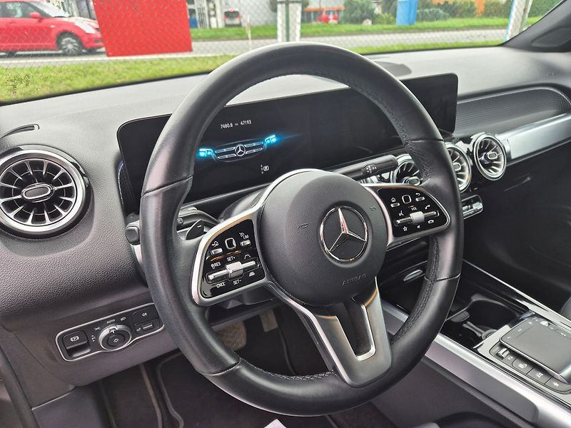 Mercedes-Benz GLB 200D 4MATIC, záruka 7/2027 neb - fotka 40 z 42