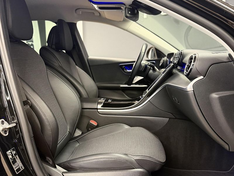 Mercedes-Benz Třídy C (2021) C 220d Avantgarde - fotka 36 z 76