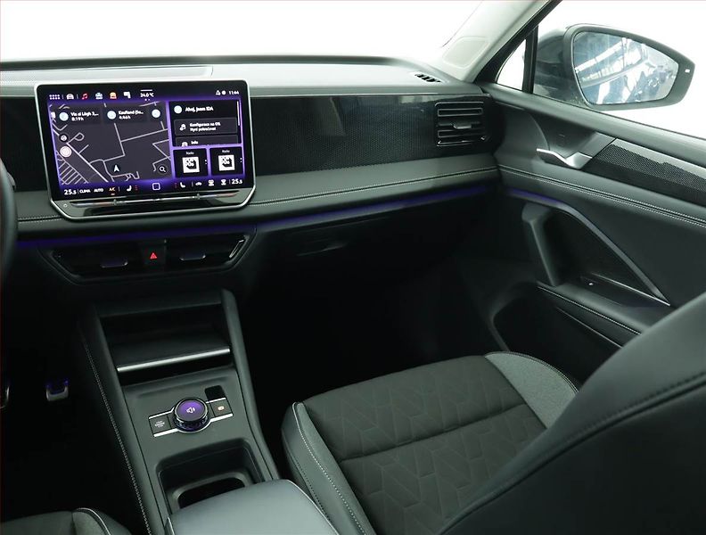 Volkswagen Tiguan (2025) Life 1.5 eTSI - fotka 8 z 16