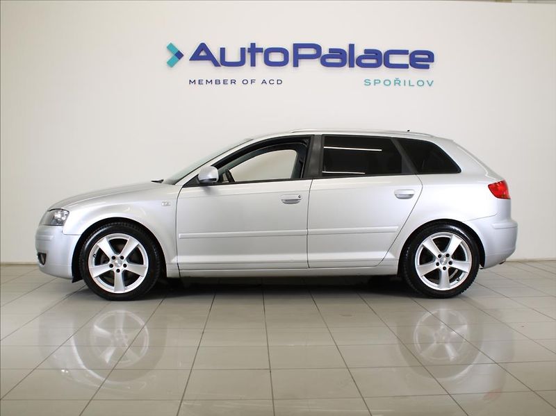 Audi A3 2,0 TDi 103kW Nové STK 2xkola - fotka 5 z 18