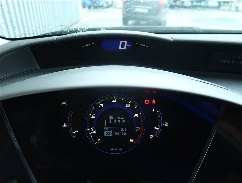Honda Civic (2009) 1.8 i - fotka 11 z 17