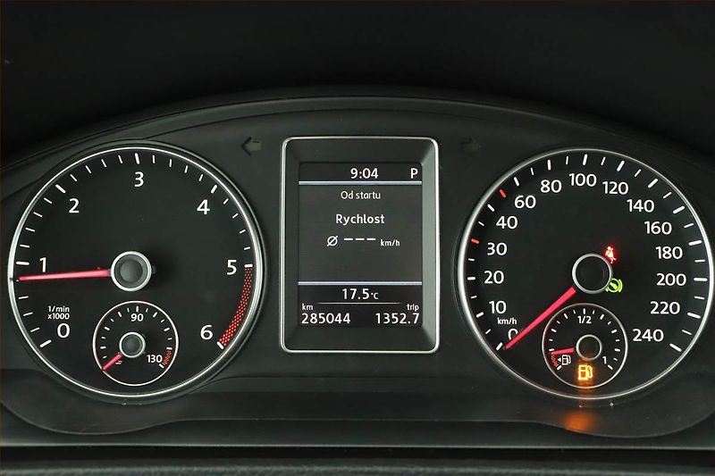 Volkswagen Multivan (2014) Highline 2.0 TDI - fotka 15 z 18