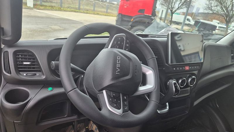 Iveco Daily (2025) 35S18HA8 VALNÍK 10pal. - fotka 5 z 6