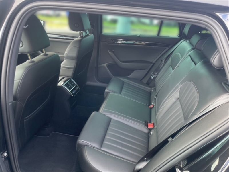 Škoda Superb 2,0 TDI Laurin&Klement 4x4 DSG - fotka 8 z 11