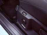 Volkswagen Touran 2.0 TDi Highline, ČR, 7 míst - náhled 15