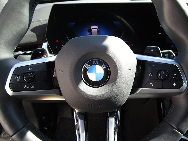 BMW X1 2,0D-110KW-KOUPEN V ČR-5000KM - fotka 15 z 26