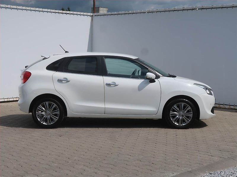 Suzuki Baleno (2016) 1.0 BoosterJet, Serv.kniha - fotka 6 z 14