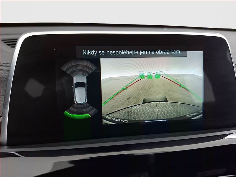 BMW X2 (2019) M Paket sDrive20i, Automat - fotka 20 z 27