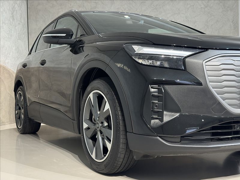 Audi Q4 e-tron 150kW Sport LED Kamera HUD - fotka 6 z 48