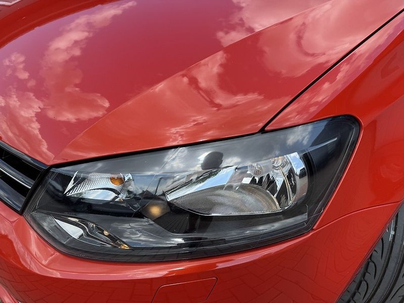 Volkswagen Polo (2011) 1.4i Style Klima Panorama - fotka 33 z 48