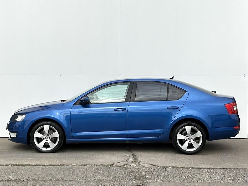 Škoda Octavia 2.0 TDI DSG / 110 kW Elegance - fotka 8 z 19
