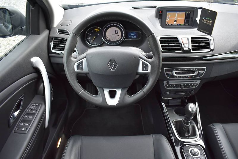 Renault Mégane 1,9 DCi BOSE,96KW,NAVI,PĚKNÝ - fotka 10 z 19