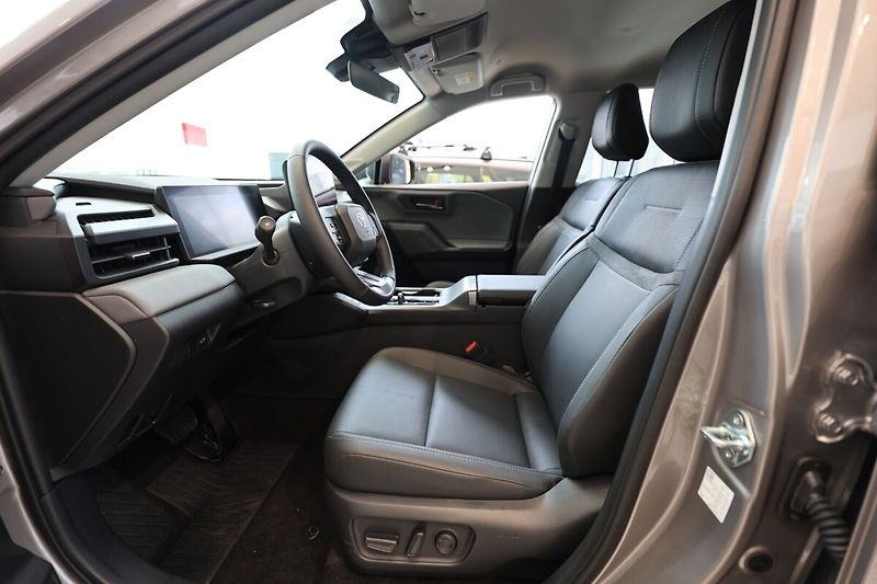 Toyota RAV4 EXECUTIVE AWD  SKLAD - fotka 15 z 20
