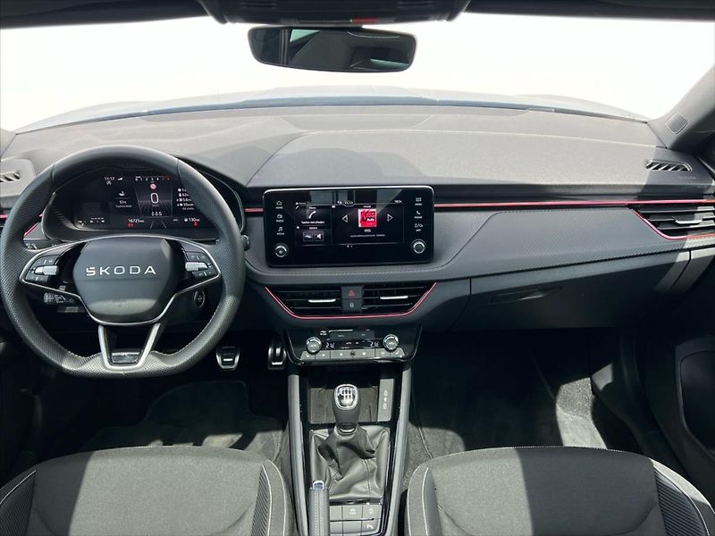 Škoda Scala 1,0 TSi 85kW MONTE CARLO - fotka 5 z 30