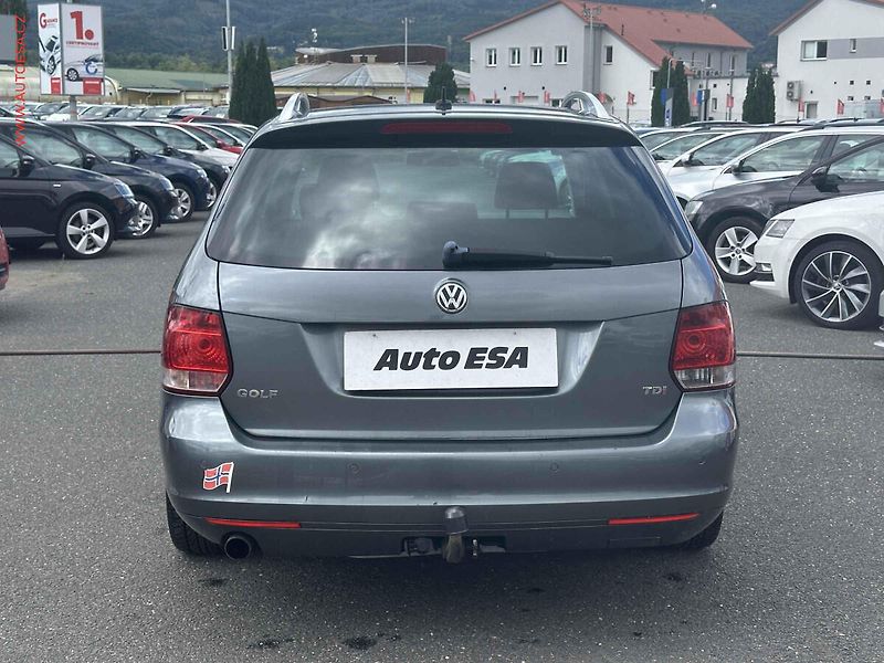 Volkswagen Golf (2010) 1.6 TDi, DSG - fotka 5 z 15