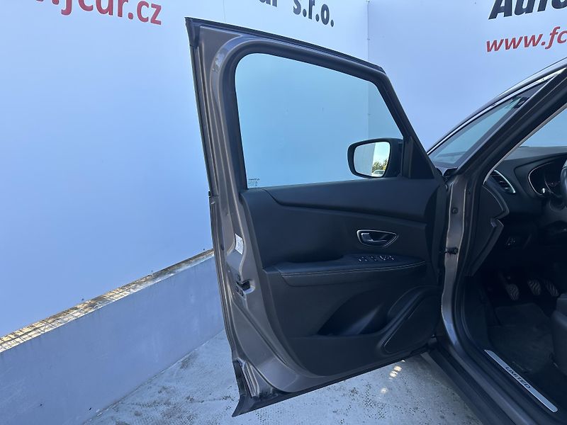 Renault Scénic (2019) 1.3 TCe 103 Kw - fotka 9 z 31