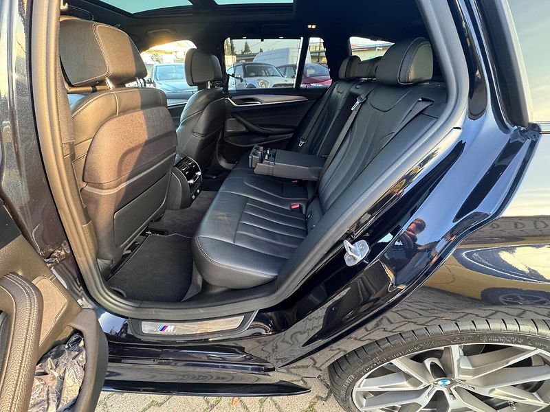 BMW Řada 5 (2018) 540i G31 3,0 250KW MPACKET 4X4 - fotka 36 z 50