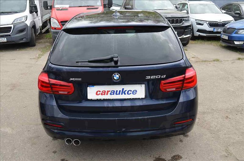 BMW Řada 3 (2016) 320D XDRIVE TOURING AT - fotka 5 z 25