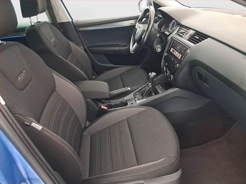 Škoda Octavia (2019) Scout 2.0 TDI, 4X4, Automat - fotka 9 z 22