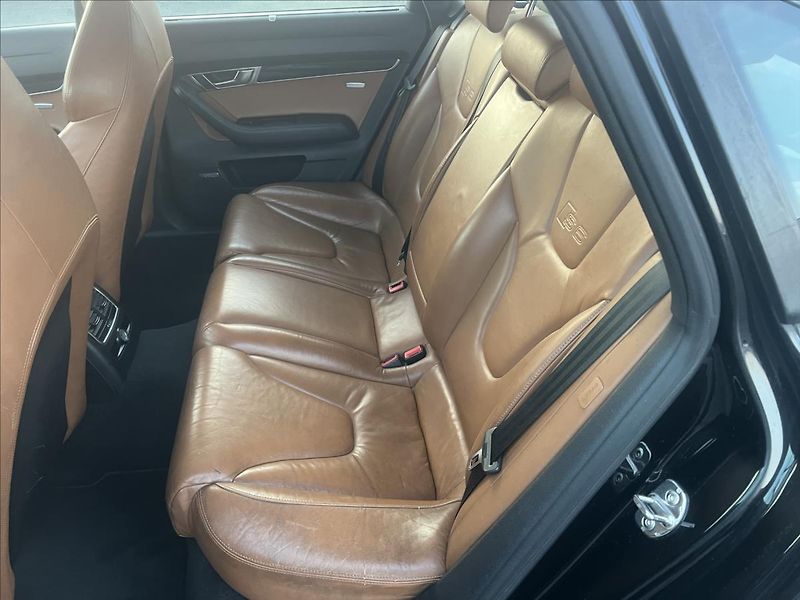 Audi S6 5,2 fsi V10 exclusive - fotka 26 z 26