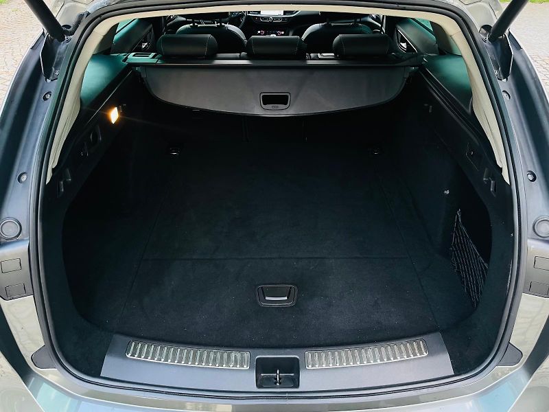 Opel Insignia 2.0CDTi KAMERA SERVISKA TAŽNÉ - fotka 20 z 55