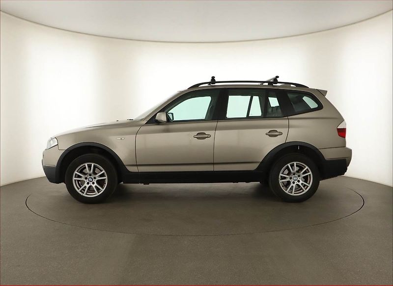 BMW X3 (2009) xDrive20d, 4X4, Automat - fotka 3 z 14