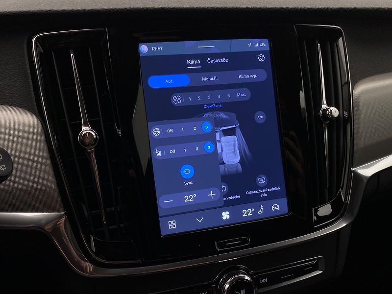 Volvo V90 T6 AWD RECHARGE REZERVACE - fotka 41 z 58