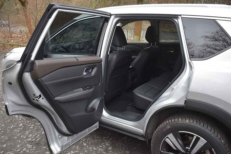 Nissan X-Trail zůstal věrný svým hodnotám i s jiným typem pohonu