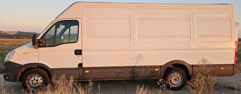 Iveco Daily (2011) 35S13, L4H2 MAXI do 3,5t - fotka 2 z 6
